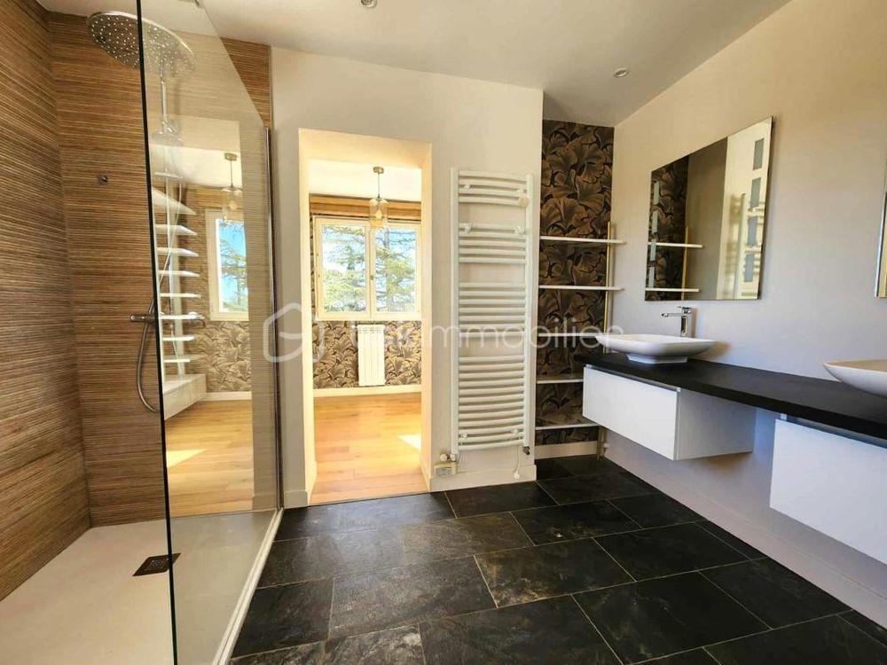 � vendre  Villa P�zenas (34120)