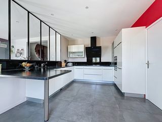  Villa � vendre 9 pi�ces 256 m�