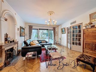  Maison � vendre 8 pi�ces 213 m�