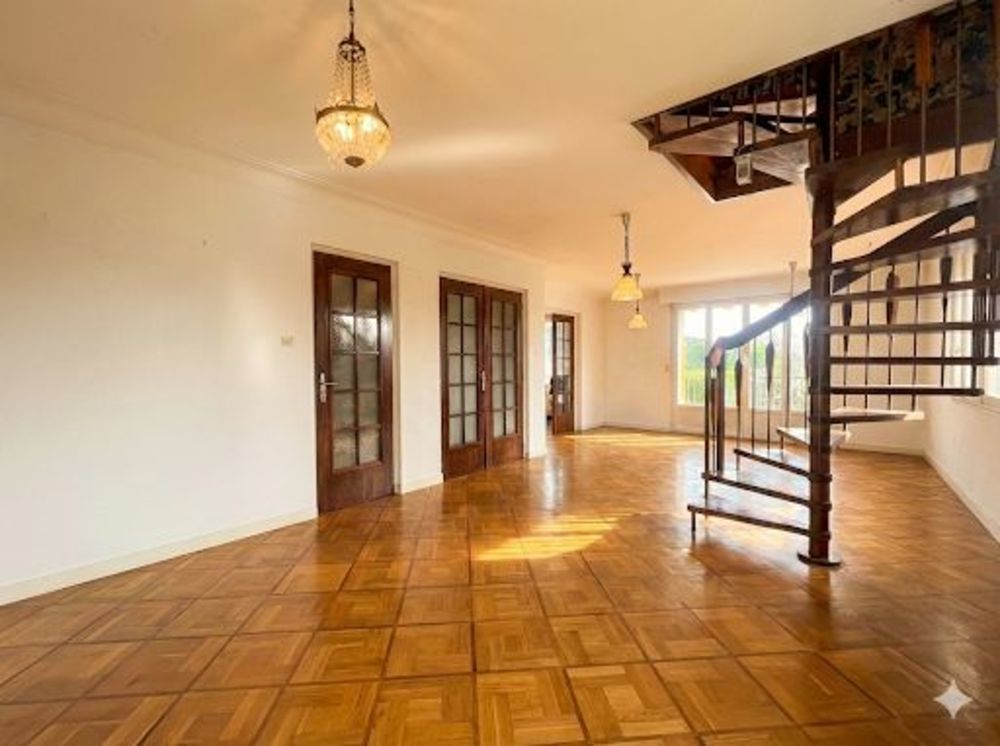 � vendre  Maison Saint-Cyr-au-Mont-d'Or (69450)