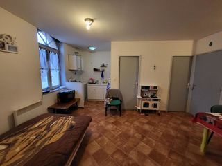  Immeuble � vendre 9 pi�ces 205 m�