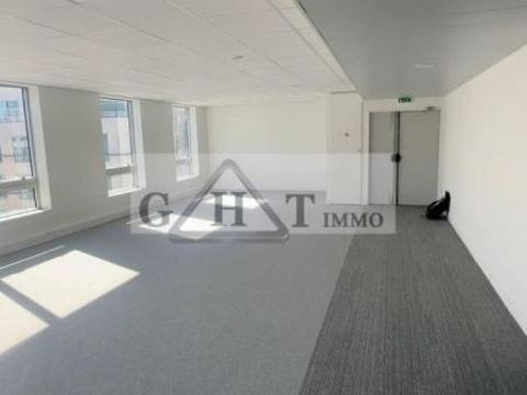 A LOUER 273 M&sup2; DE BUREAUX A SAINT-OUEN SUR SEINE 5390 93400 Saint ouen sur seine
