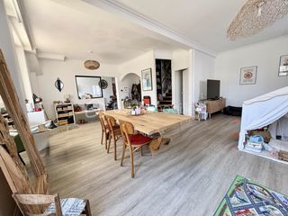  Maison � vendre 8 pi�ces 350 m�