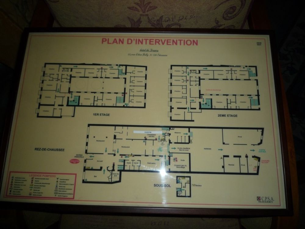 � vendre  Propri�t�/ch�teau S�zanne (51120)