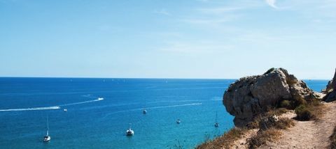 Local/bureau &agrave; vendre port-LEUCATE (11) 111,35m2 li&eacute; &agrave; un local technique  de 13,90m2 266316 11370 Leucate