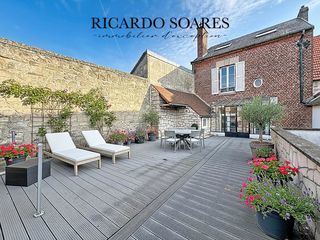  Maison � vendre 9 pi�ces 207 m�