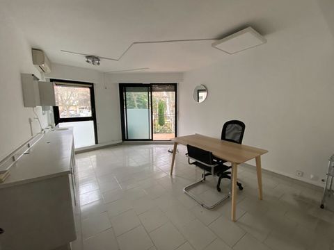 SALON DE PROVENCE - Bureaux  centre ville 350 13300 Salon de provence