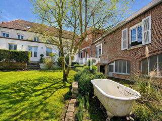  Propri�t�/ch�teau � vendre 15 + pi�ces 340 m�