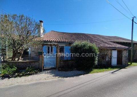  Charente, Roussines. Maison de campagne avec grange attenante, jardin, carport Maison - 2 pi�ce(s) - 53 m�