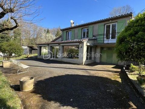   MAISON, 5 CHAMBRES ET BEAU JARDIN Maison - 7 pi�ce(s) - 146 m�