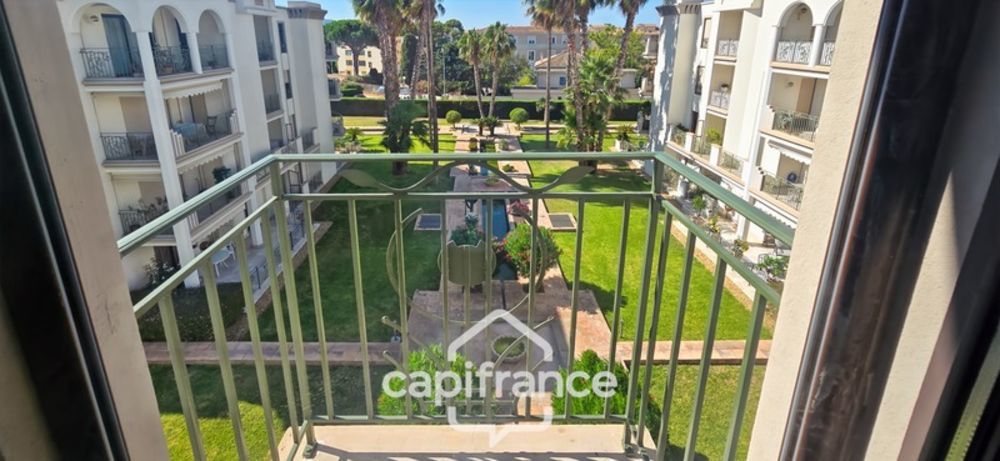 � vendre  Appartement Sanary-sur-Mer (83110)
