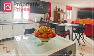  Immeuble � vendre 15 + pi�ces 689 m�