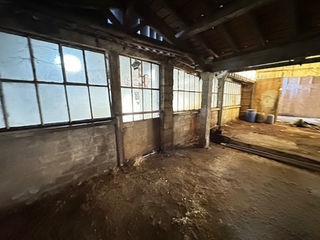  Remise / Grange � vendre 1 pi�ce 370 m�