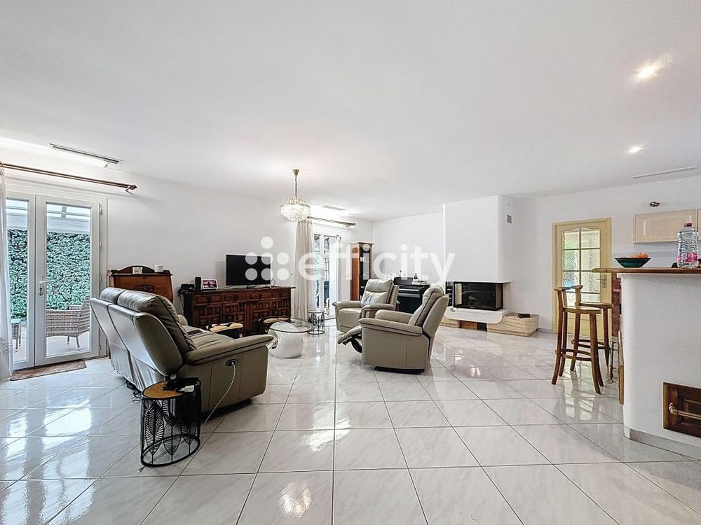 � vendre  Villa Fr�jus (83600)