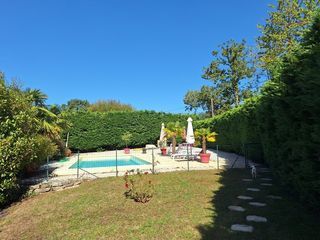  Maison � vendre 10 pi�ces 250 m�