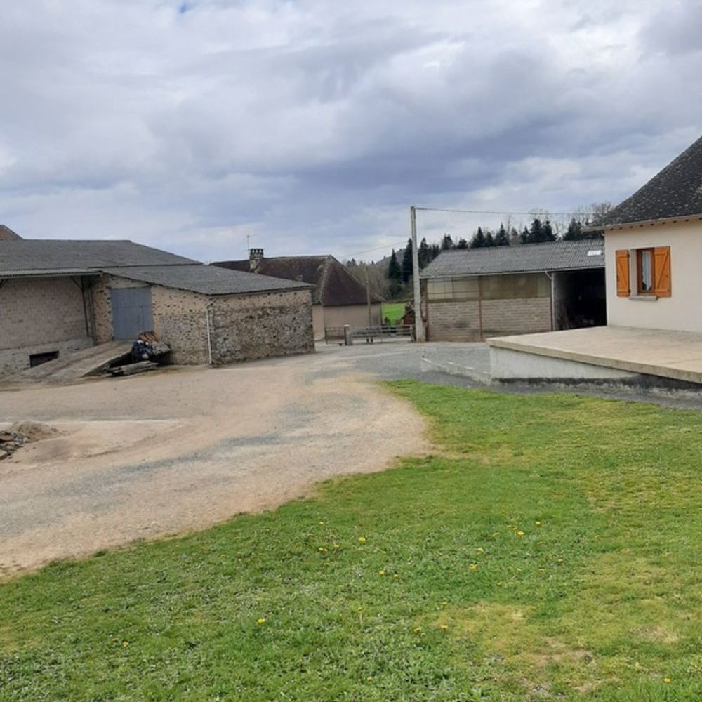 � vendre  Maison Coussac-Bonneval (87500)
