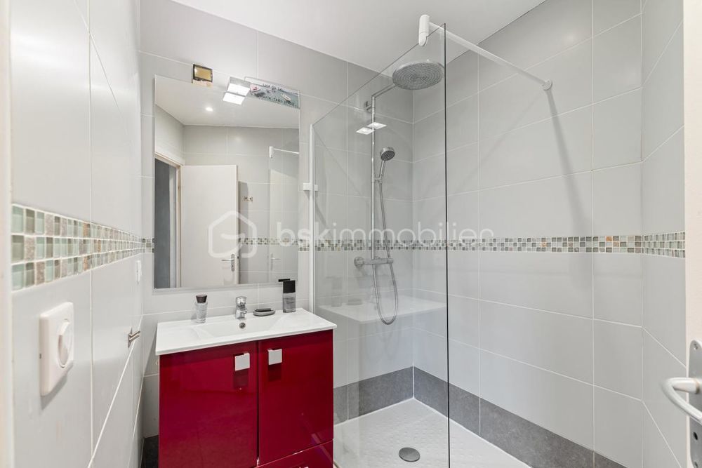 � vendre  Villa Vallauris (06220)