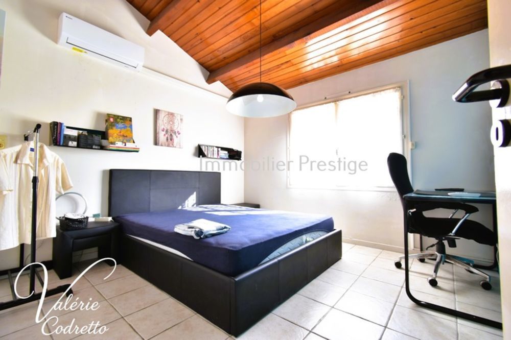 � vendre  Villa La Moutonne (83260)