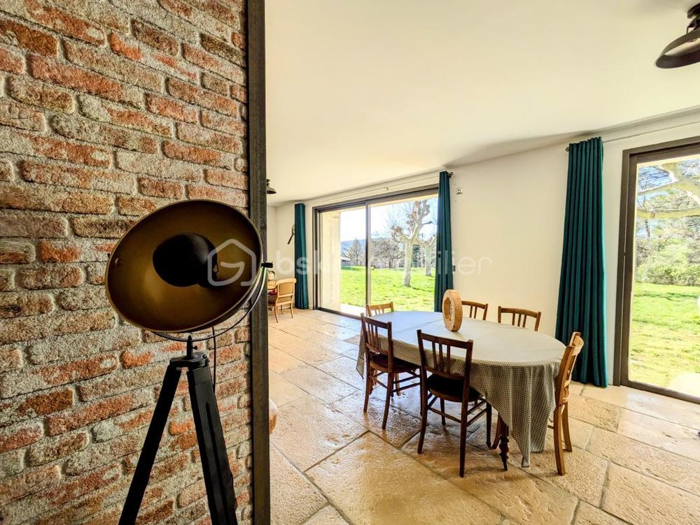 � vendre  Maison Villecroze (83690)