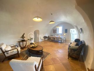  Maison � vendre 6 pi�ces 220 m�