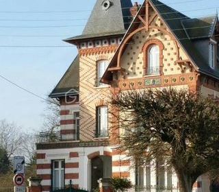  Propri�t�/ch�teau � vendre 7 pi�ces 240 m�