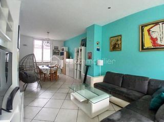  Maison � vendre 8 pi�ces 220 m�