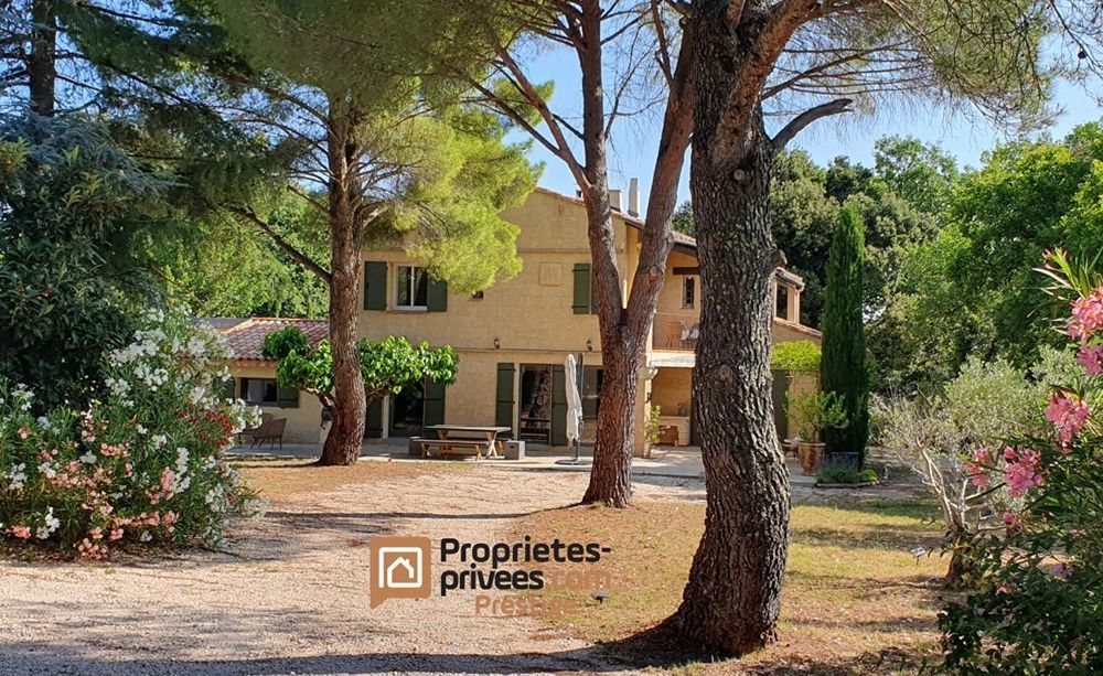 � vendre  Villa Uz�s (30700)