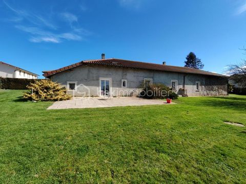   Maison de caract�re 300m� Maison - 7 pi�ce(s) - 150 m�