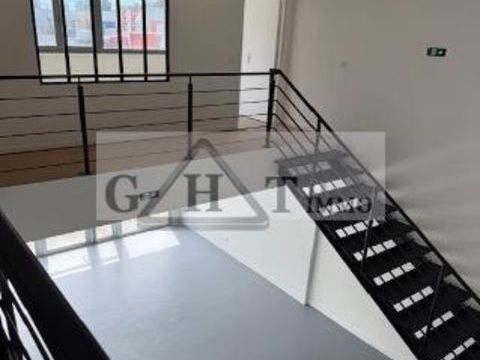 Entrep&ocirc;t Bureaux A louer 3065 92390 Villeneuve la garenne