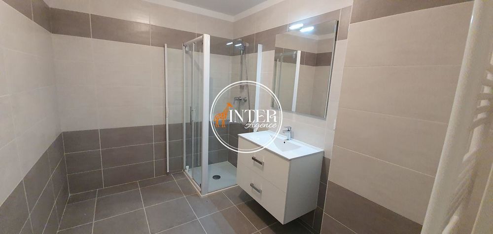 � vendre  Duplex/triplex Sainte-Maxime (83120)