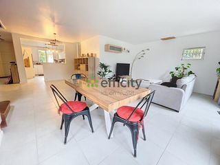  Maison � vendre 7 pi�ces 200 m�