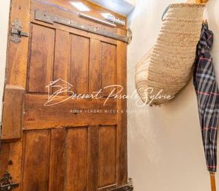  Propri�t�/ch�teau � vendre 5 pi�ces 203 m�