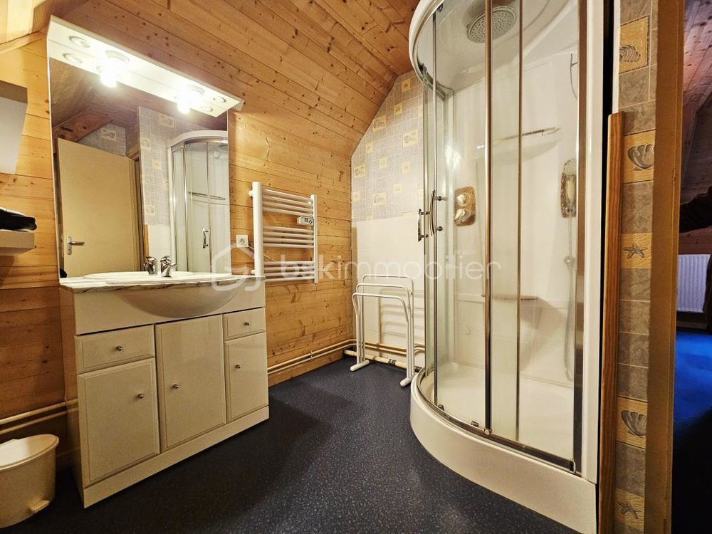 � vendre  Maison Besse-et-Saint-Anastaise (63610)