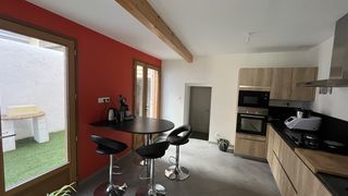  Maison � vendre 9 pi�ces 180 m�