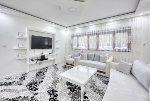   T4 familial 92 m� avec piscine - Marseille 13e Appartement - 4 pi�ce(s) - 92 m�