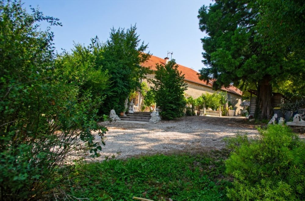 � vendre  Propri�t�/ch�teau Confracourt (70120)