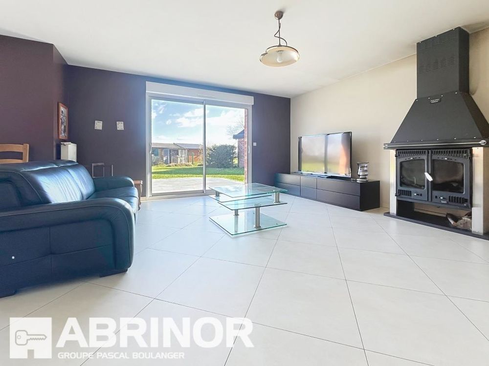 � vendre  Villa Gondecourt (59147)