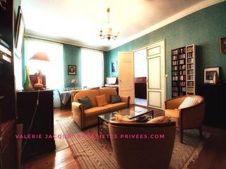  Propri�t�/ch�teau � vendre 8 pi�ces 234 m�