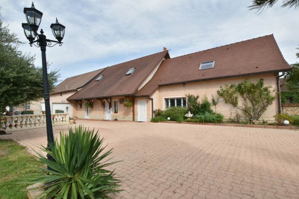 � vendre  Propri�t�/ch�teau Flagey-Ech�zeaux (21640)