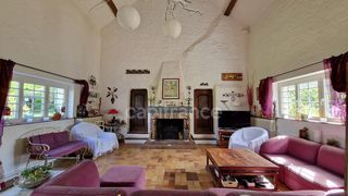  Propri�t�/ch�teau � vendre 8 pi�ces 285 m�