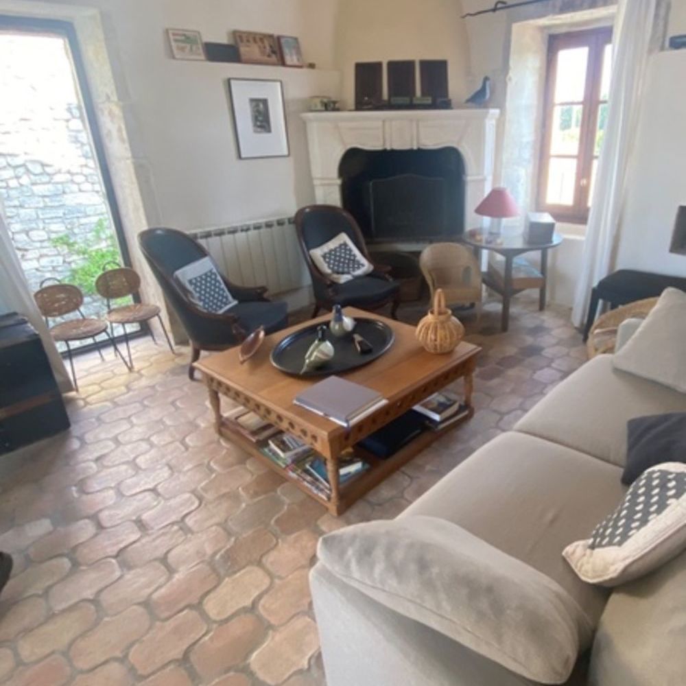 � vendre  Propri�t�/ch�teau Issirac (30760)