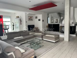  Villa � vendre 6 pi�ces 210 m�