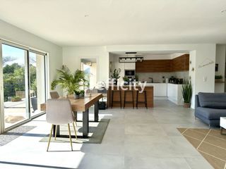  Villa � vendre 5 pi�ces 150 m�