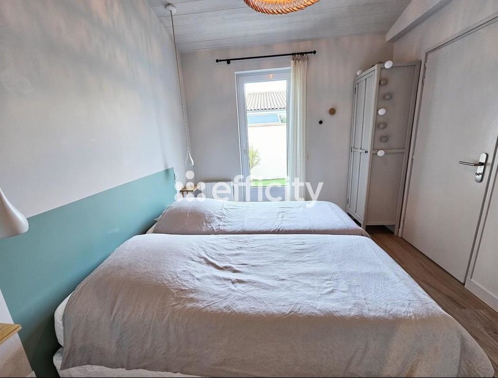 � vendre  Maison Saint-Martin-de-R� (17410)