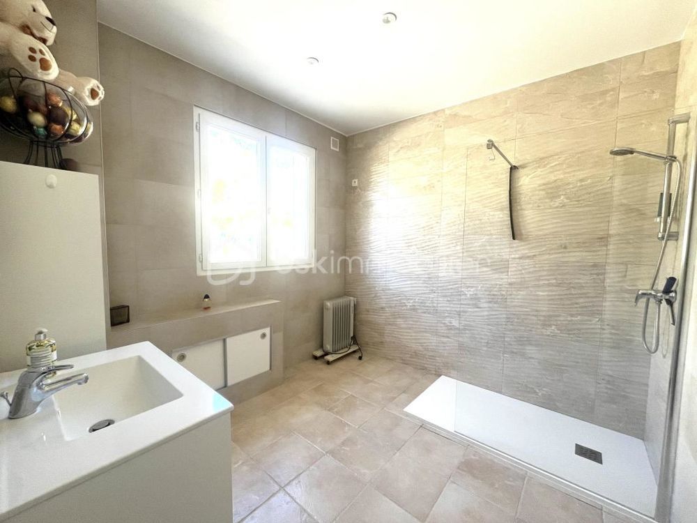 � vendre  Maison Saint-Paul-en-For�t (83440)