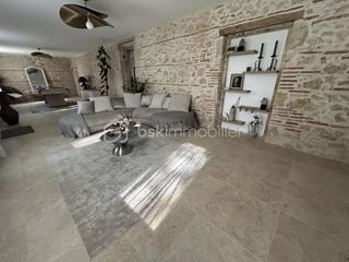  Maison � vendre 5 pi�ces 215 m�