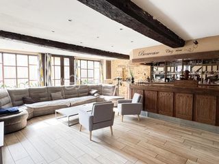  Maison � vendre 8 pi�ces 324 m�