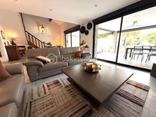  Villa � vendre 10 pi�ces 200 m�