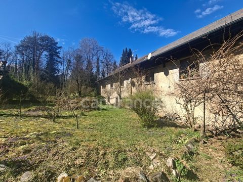   A vendre, t�nement immobilier + jardin � vendre � CHAMOUX SUR GELON (73) proche La Rochette Maison - 5 pi�ce(s) - 172 m�
