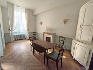  Maison � vendre 8 pi�ces 324 m�